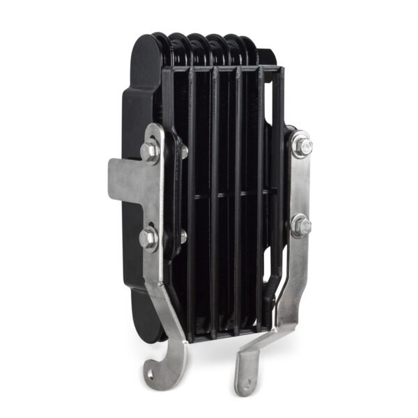 Alternative view of RADIADOR DE OLEO - CRF 250F NACIONAL (SEGUNDA GERACAO) - CONECTOR PRETO